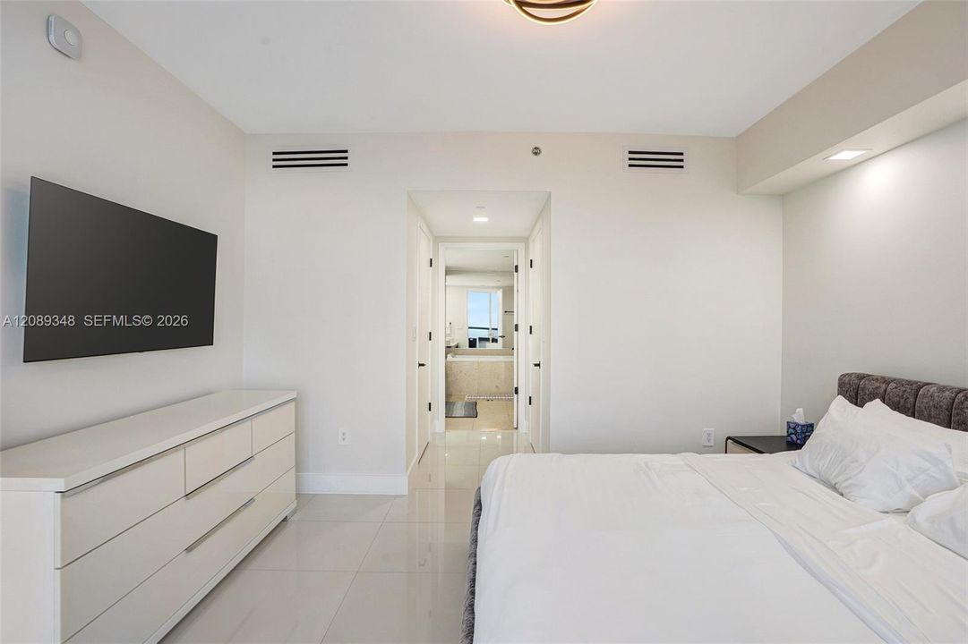 En Venta: $1,249,000 (3 camas, 2 baños, 1450 Pies cuadrados)