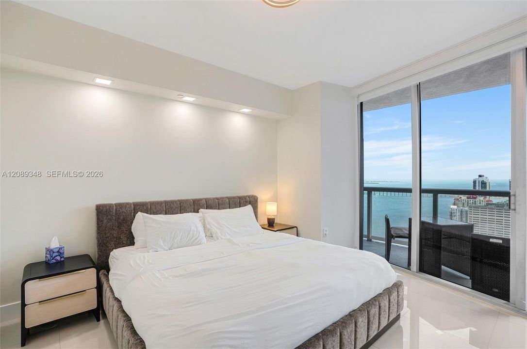 En Venta: $1,249,000 (3 camas, 2 baños, 1450 Pies cuadrados)