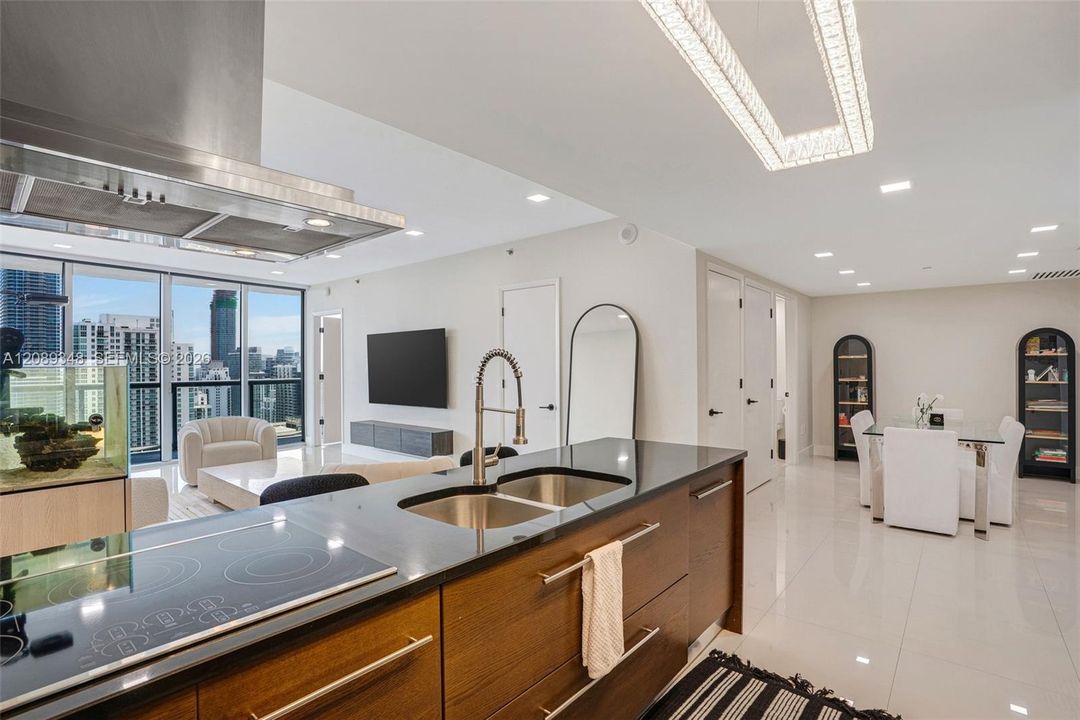 En Venta: $1,249,000 (3 camas, 2 baños, 1450 Pies cuadrados)