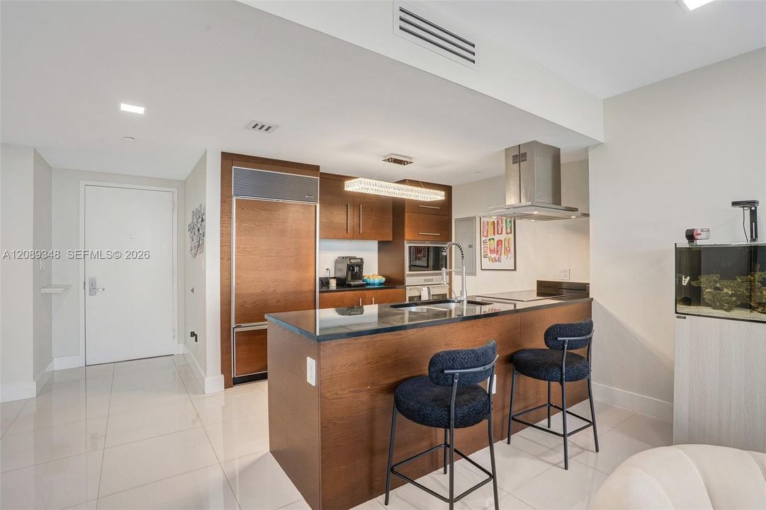 En Venta: $1,249,000 (3 camas, 2 baños, 1450 Pies cuadrados)