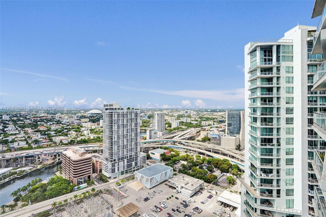For Rent: $2,675 (1 beds, 1 baths, 764 Square Feet)