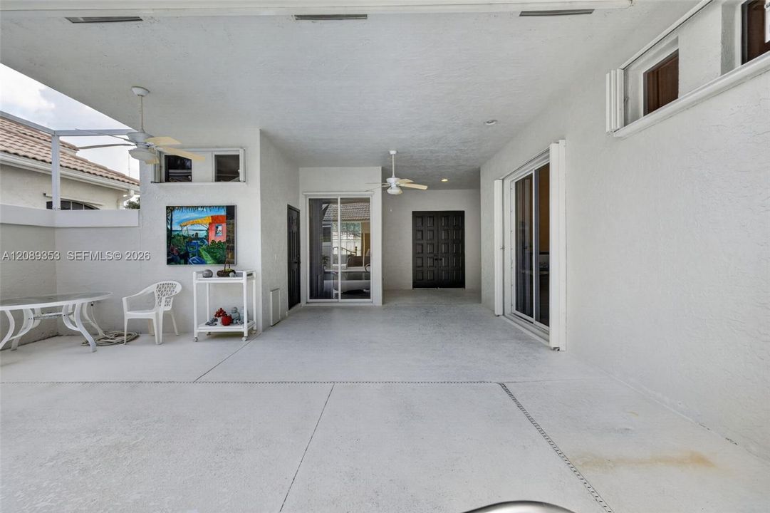 En Venta: $525,000 (4 camas, 3 baños, 2358 Pies cuadrados)
