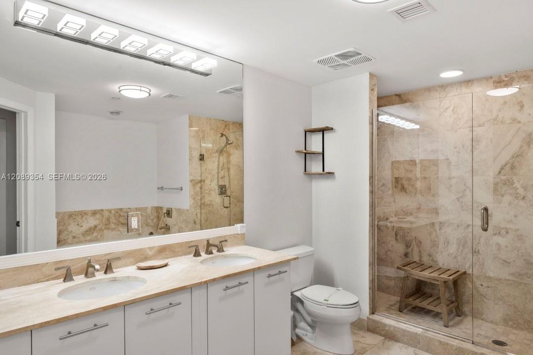 For Rent: $2,300 (1 beds, 1 baths, 789 Square Feet)