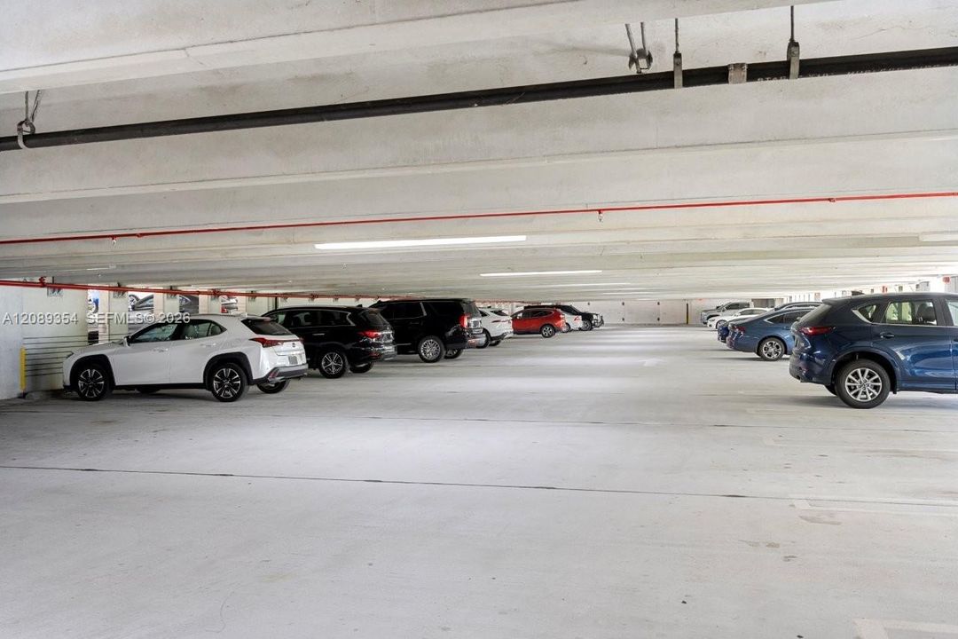 For Rent: $2,300 (1 beds, 1 baths, 789 Square Feet)