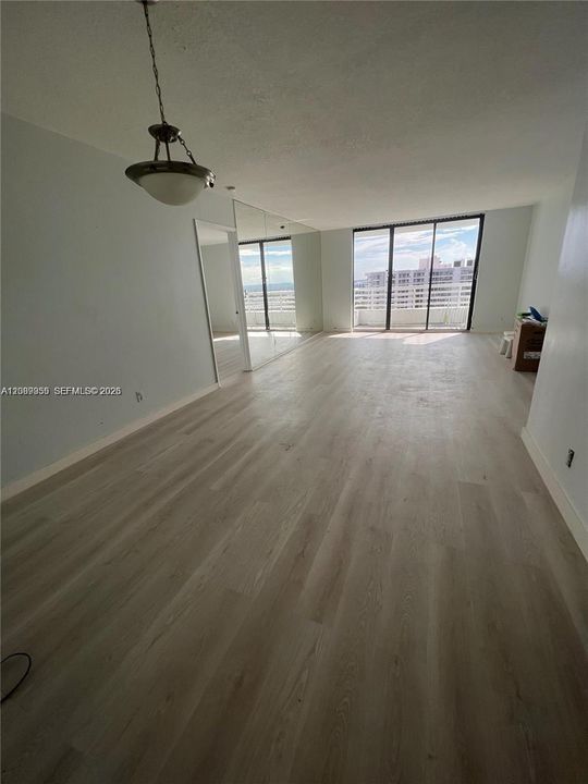 En Venta: $460,000 (2 camas, 2 baños, 1062 Pies cuadrados)
