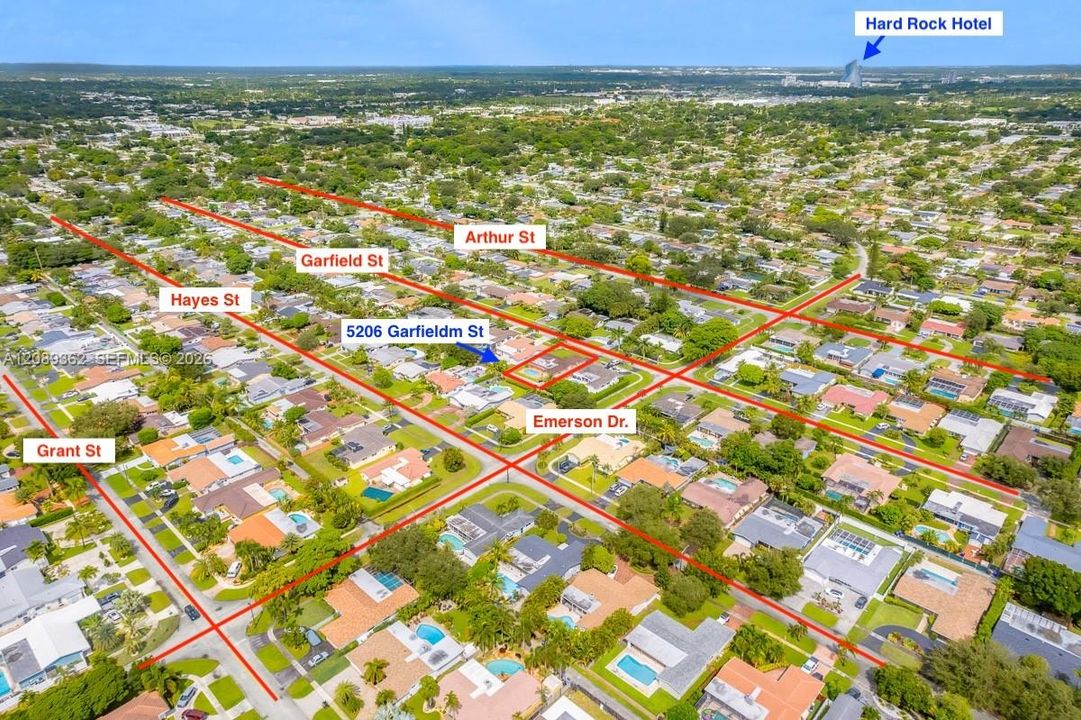 На продажу: $789,000 (3 спален, 2 ванн, 1696 Квадратных фут)