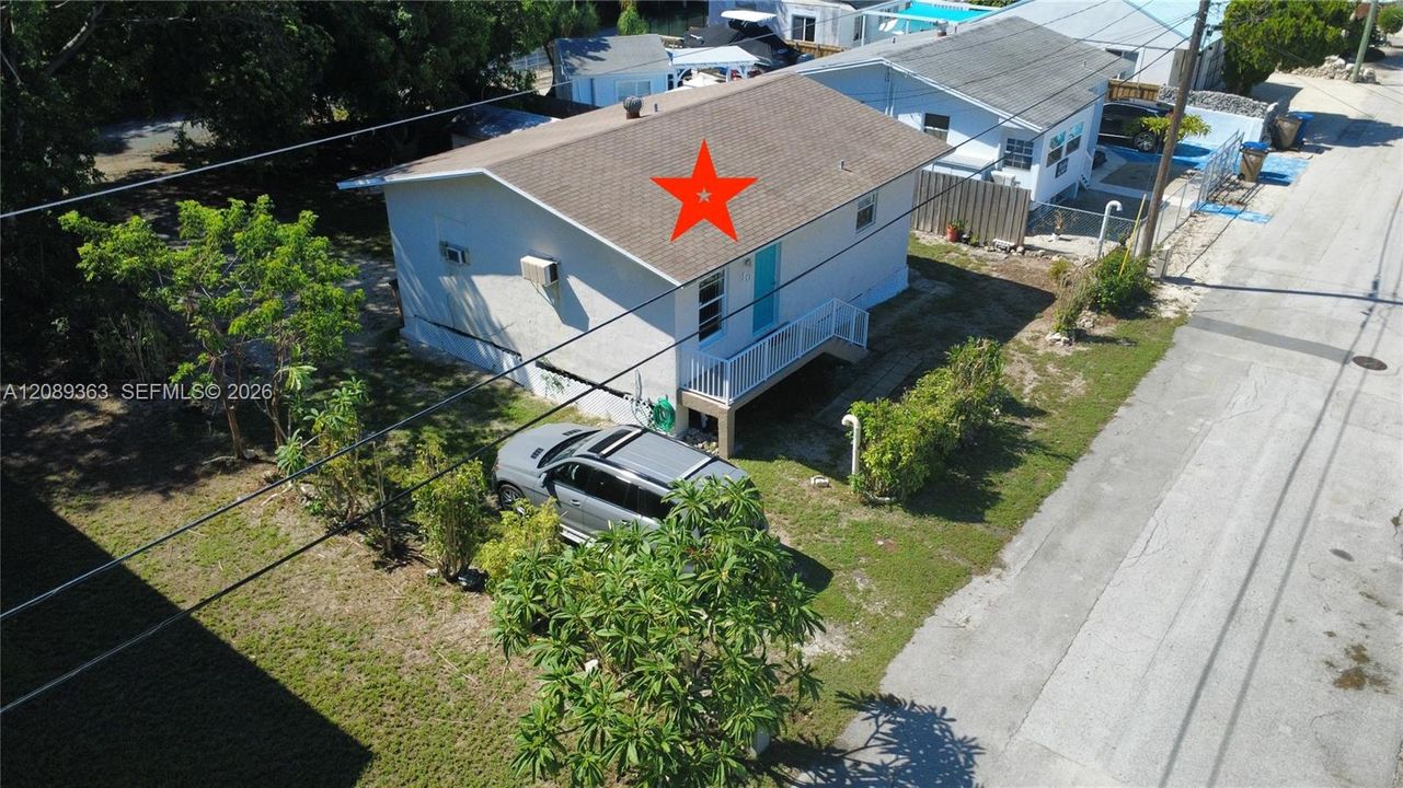 В аренду: $2,400 (2 спален, 1 ванн, 806 Квадратных фут)