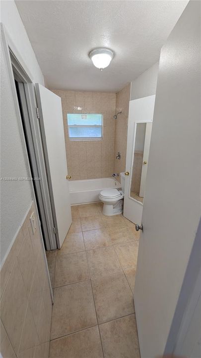 В аренду: $2,400 (2 спален, 1 ванн, 806 Квадратных фут)