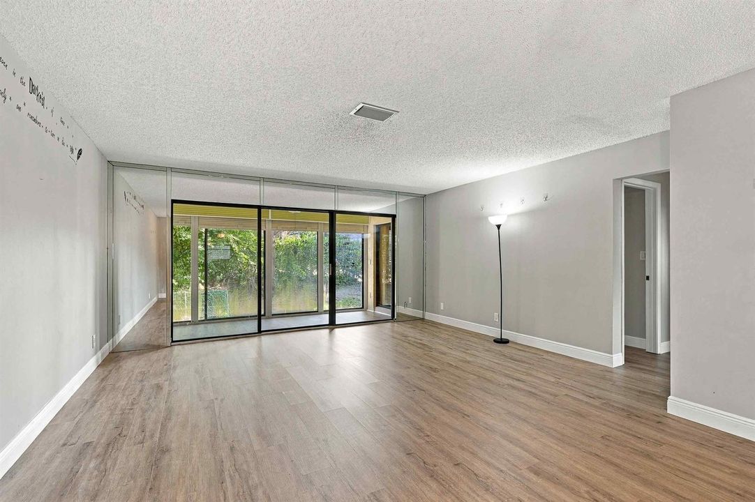 05_living room