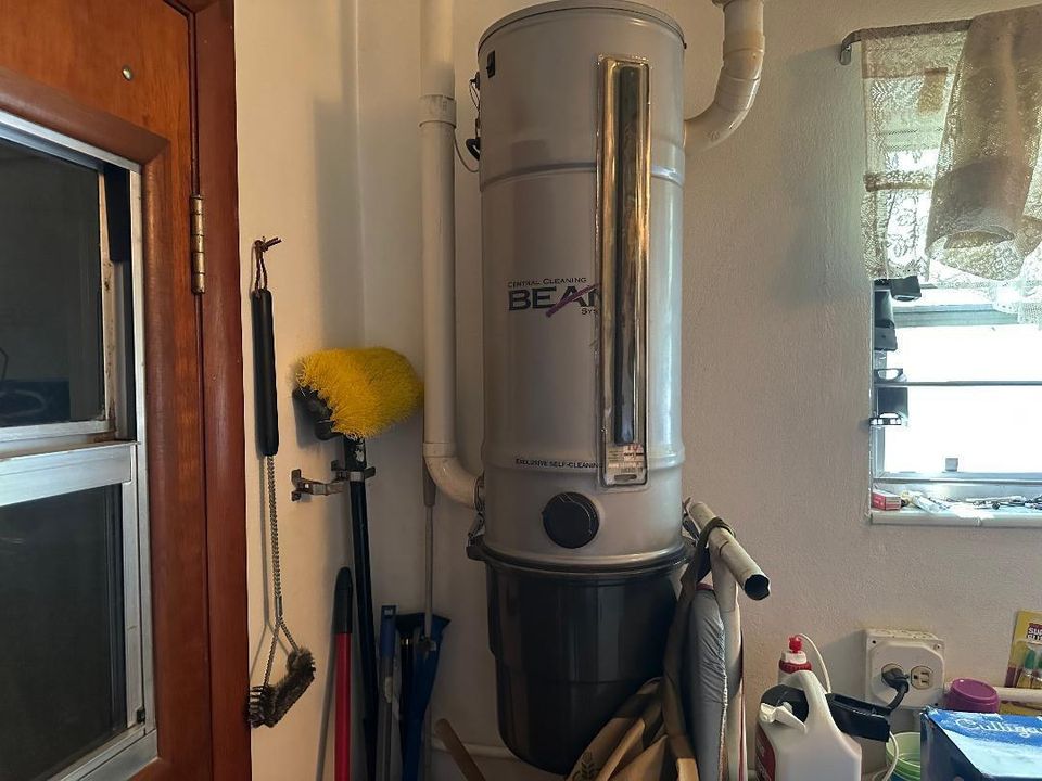 central vaccum cleaner
