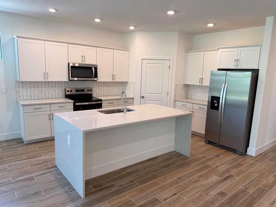 Delaney Kitchen with Coastal package