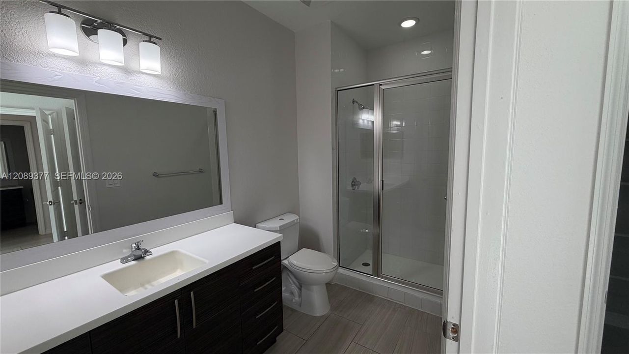 For Rent: $2,775 (2 beds, 2 baths, 1276 Square Feet)