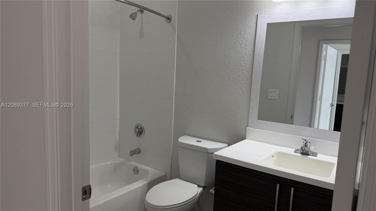 For Rent: $2,775 (2 beds, 2 baths, 1276 Square Feet)
