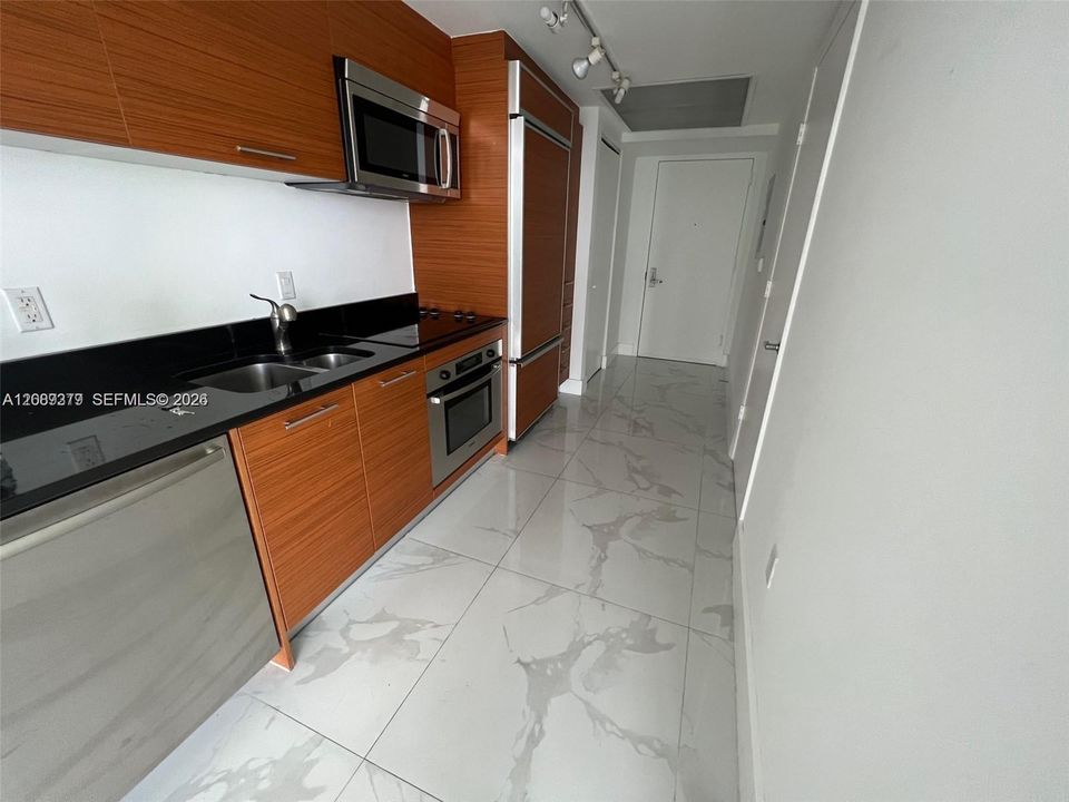 En Renta: $2,495 (0 camas, 1 baños, 567 Pies cuadrados)