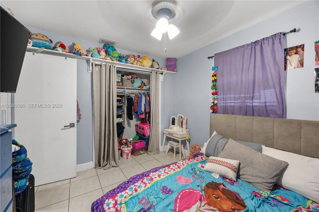 En Venta: $265,000 (2 camas, 1 baños, 775 Pies cuadrados)
