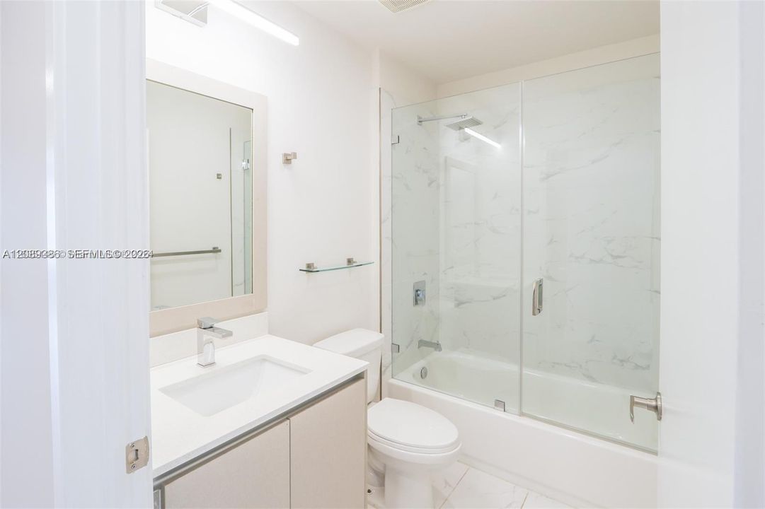En Venta: $459,000 (2 camas, 2 baños, 1392 Pies cuadrados)