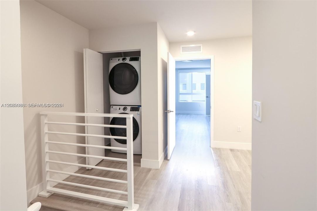 En Venta: $459,000 (2 camas, 2 baños, 1392 Pies cuadrados)
