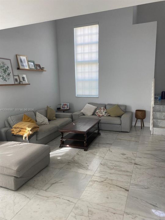 En Renta: $3,600 (3 camas, 2 baños, 1500 Pies cuadrados)