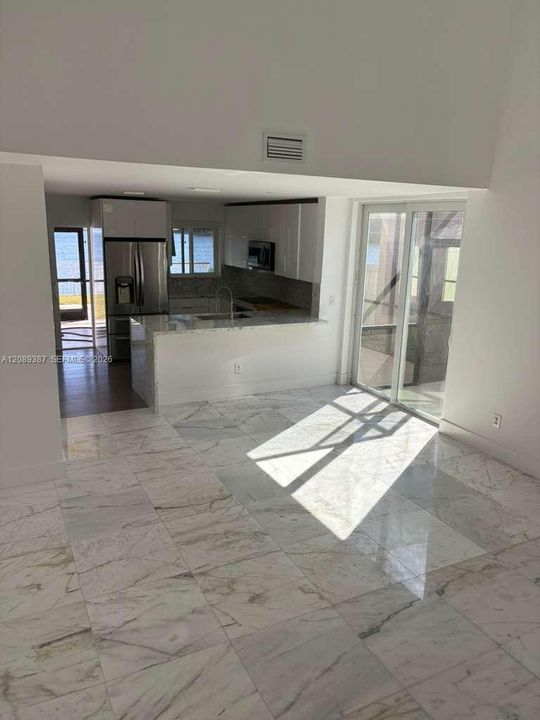 En Renta: $3,600 (3 camas, 2 baños, 1500 Pies cuadrados)