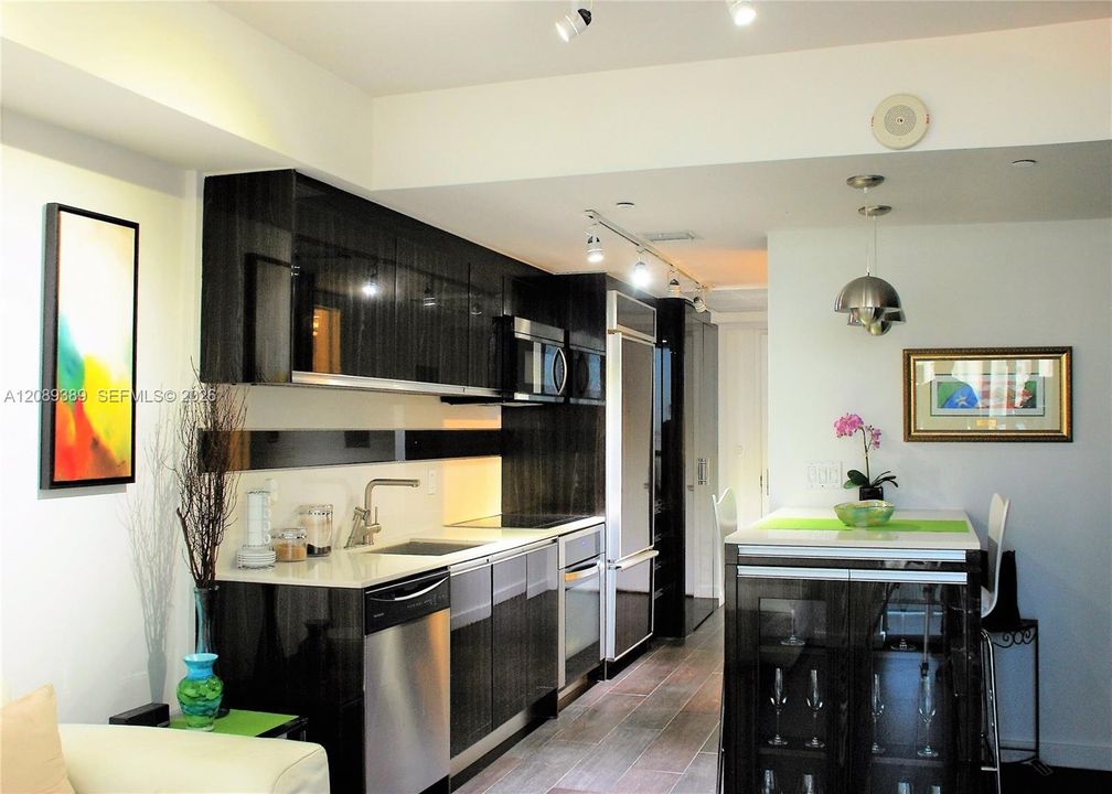 En Renta: $2,450 (0 camas, 1 baños, 567 Pies cuadrados)