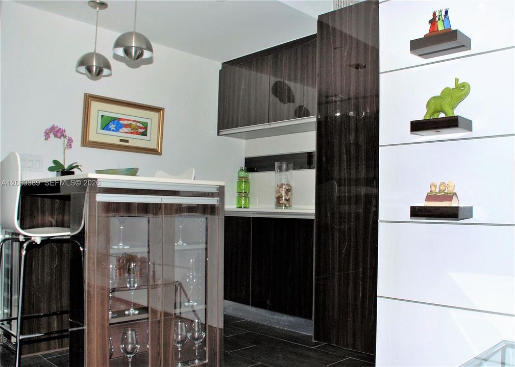 En Renta: $2,450 (0 camas, 1 baños, 567 Pies cuadrados)
