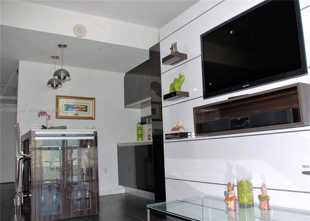 En Renta: $2,450 (0 camas, 1 baños, 567 Pies cuadrados)