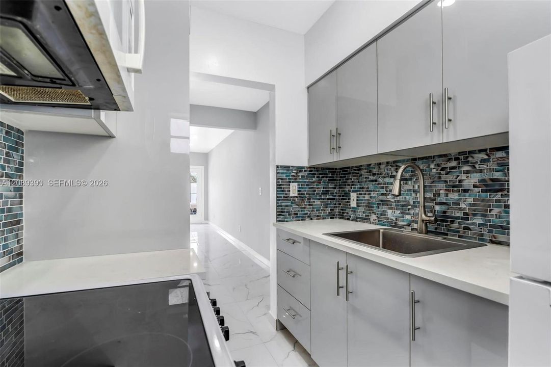 En Venta: $208,000 (0 camas, 1 baños, 400 Pies cuadrados)