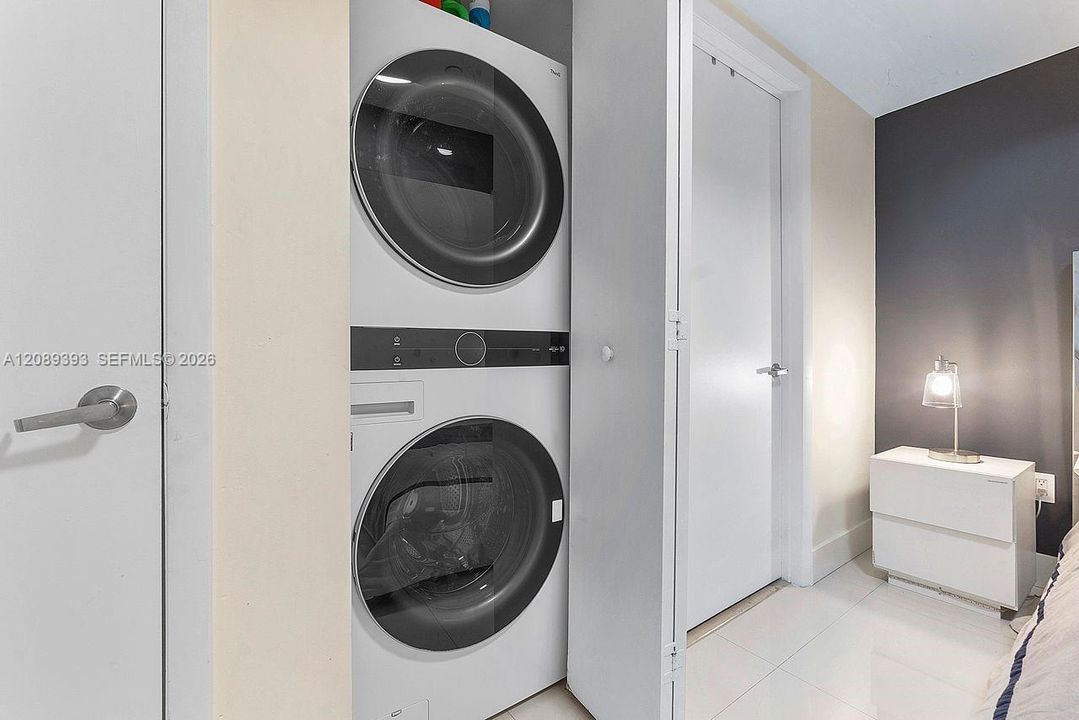 For Rent: $6,000 (2 beds, 2 baths, 1313 Square Feet)