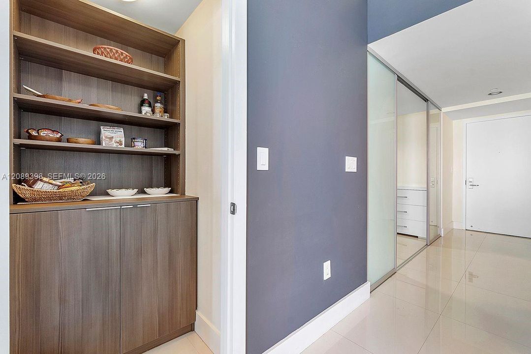 For Rent: $6,000 (2 beds, 2 baths, 1313 Square Feet)