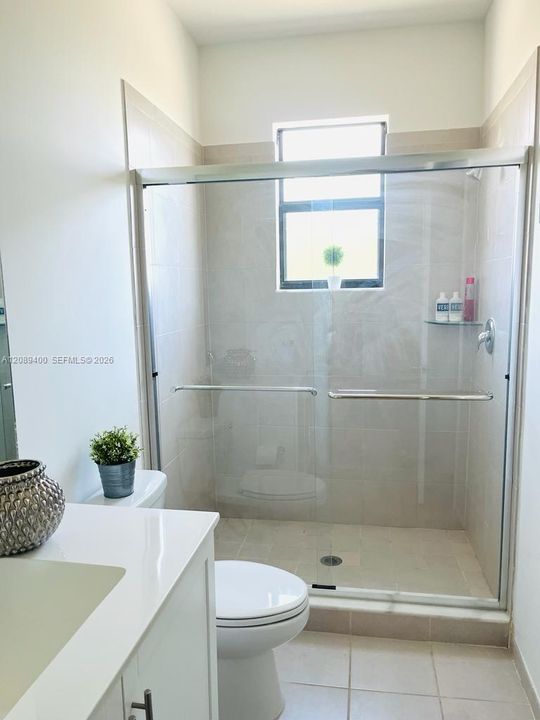 For Sale: $640,000 (4 beds, 3 baths, 2086 Square Feet)