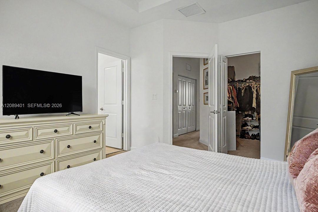 For Rent: $2,850 (3 beds, 2 baths, 1695 Square Feet)