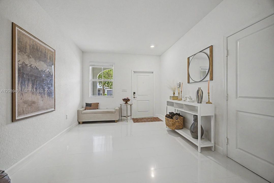 For Rent: $2,850 (3 beds, 2 baths, 1695 Square Feet)