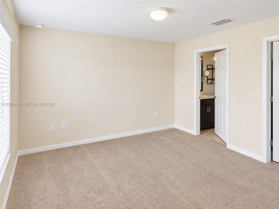 For Rent: $2,000 (3 beds, 2 baths, 0 Square Feet)