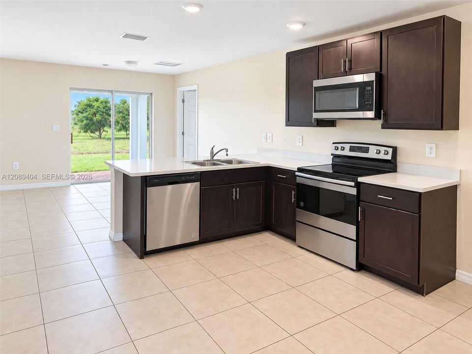 For Rent: $2,000 (3 beds, 2 baths, 0 Square Feet)