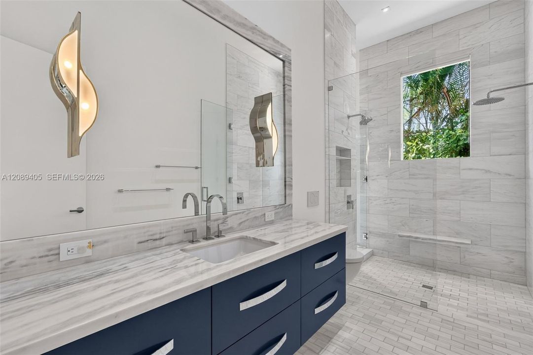En Venta: $8,500,000 (5 camas, 6 baños, 6460 Pies cuadrados)