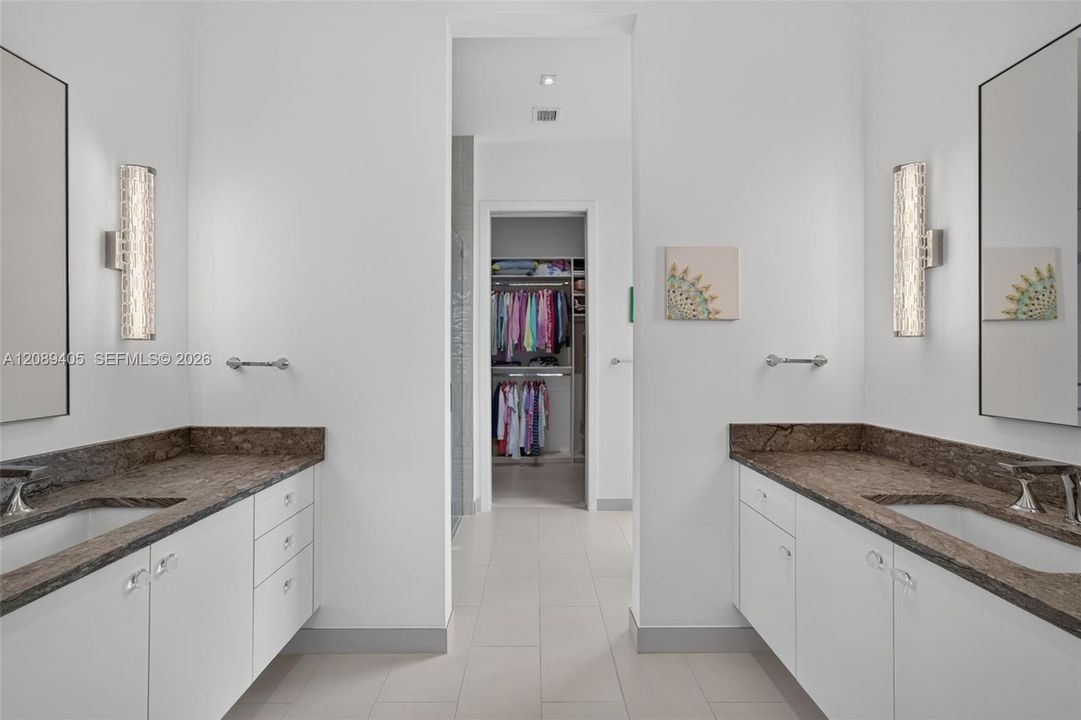 En Venta: $8,500,000 (5 camas, 6 baños, 6460 Pies cuadrados)