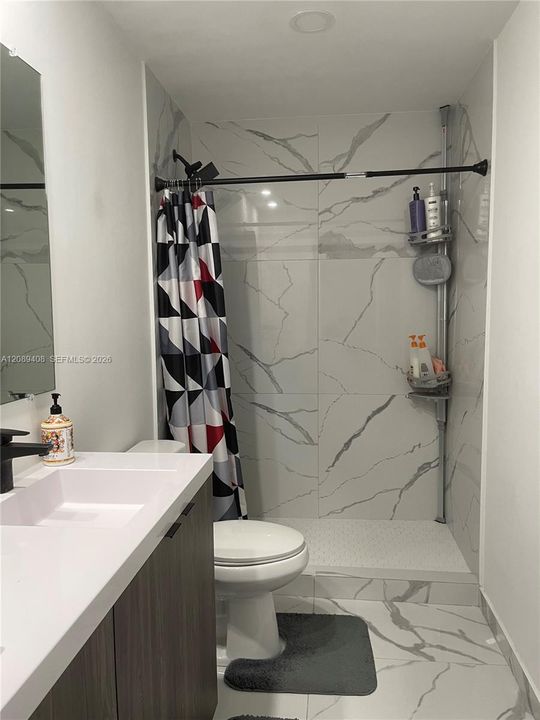 For Sale: $565,000 (5 beds, 3 baths, 1810 Square Feet)