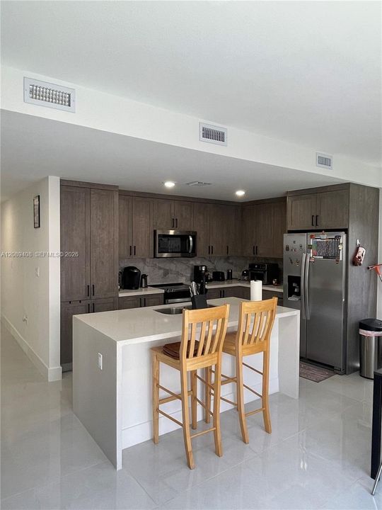 For Sale: $565,000 (5 beds, 3 baths, 1810 Square Feet)