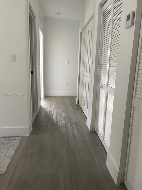 For Sale: $565,000 (5 beds, 3 baths, 1810 Square Feet)