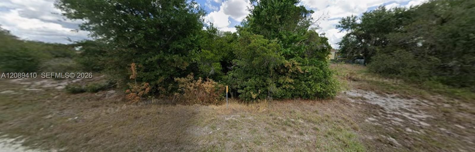 En Venta: $6,000 (0.10 acres)