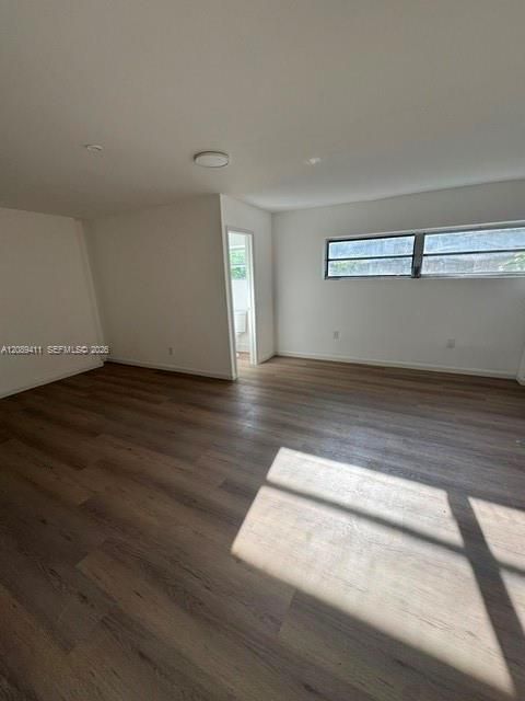 В аренду: $3,800 (5 спален, 4 ванн, 1032 Квадратных фут)