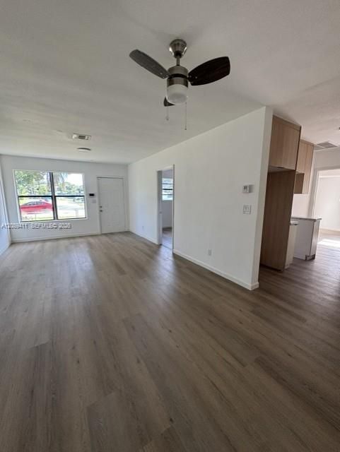 В аренду: $3,800 (5 спален, 4 ванн, 1032 Квадратных фут)