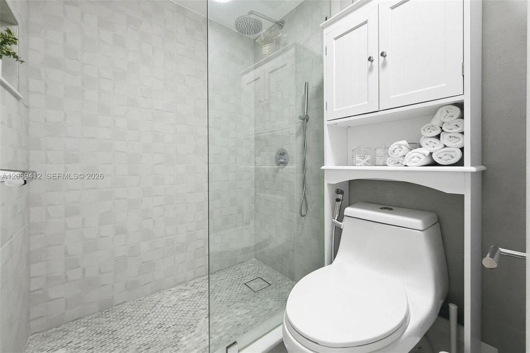 For Rent: $2,225 (1 beds, 1 baths, 790 Square Feet)