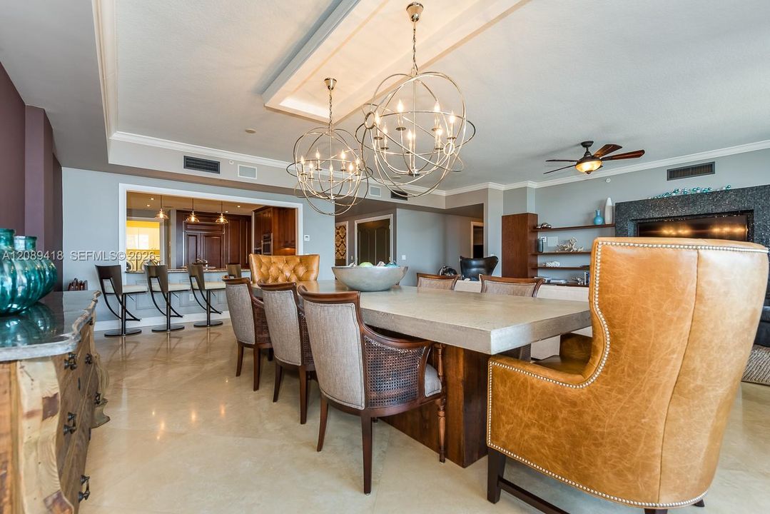 En Venta: $1,999,000 (2 camas, 2 baños, 2671 Pies cuadrados)
