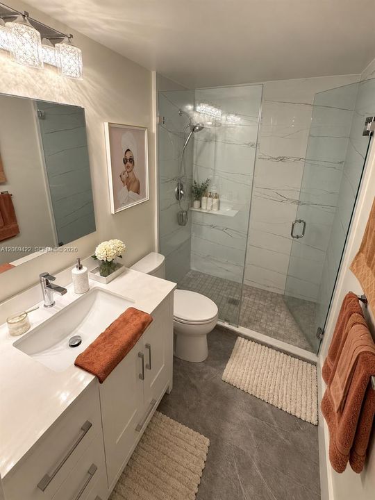 For Sale: $749,000 (2 beds, 2 baths, 1054 Square Feet)