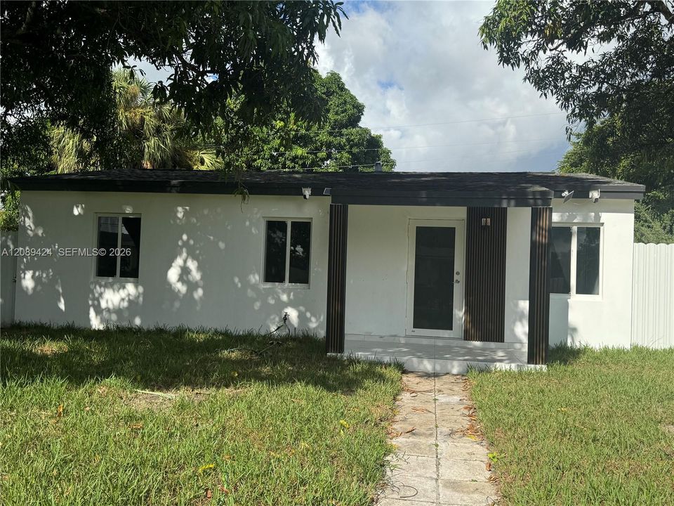 EXTERIOR FRONT