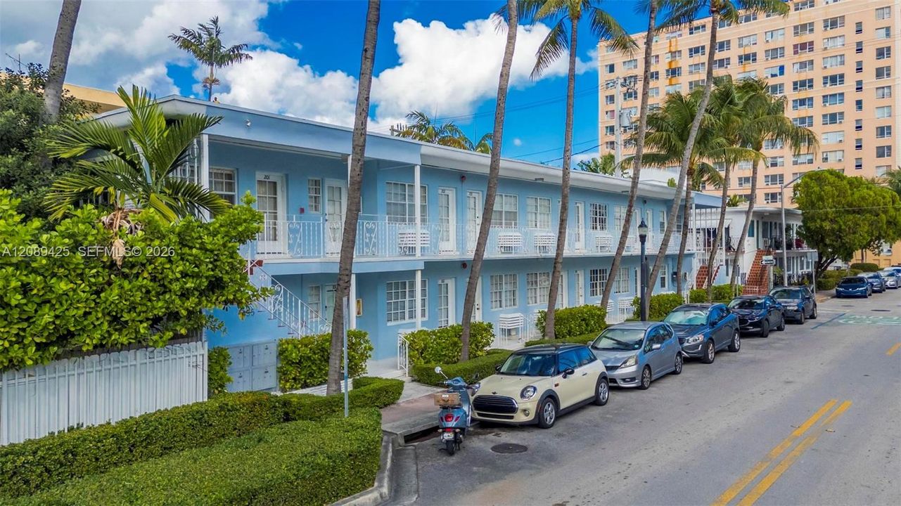 For Rent: $1,950 (0 beds, 1 baths, 400 Square Feet)