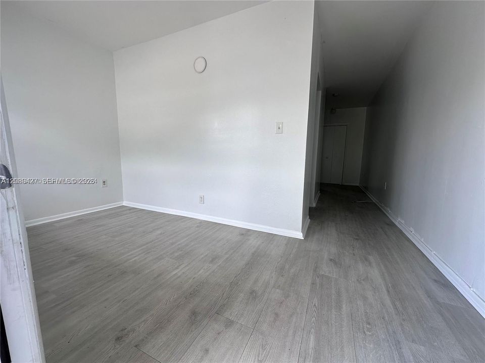 В аренду: $1,599 (1 спален, 1 ванн, 2612 Квадратных фут)