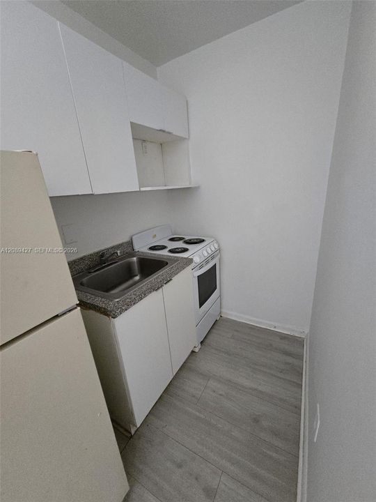 В аренду: $1,599 (1 спален, 1 ванн, 2612 Квадратных фут)