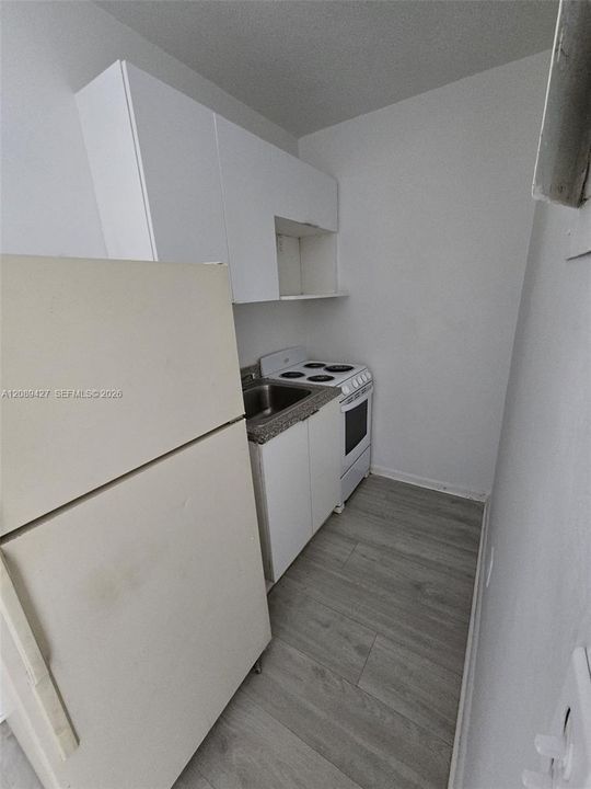 В аренду: $1,599 (1 спален, 1 ванн, 2612 Квадратных фут)